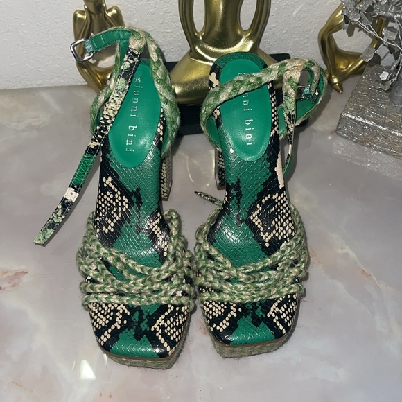 Gianni bini  sandals  size 6 - Picture 8 of 11